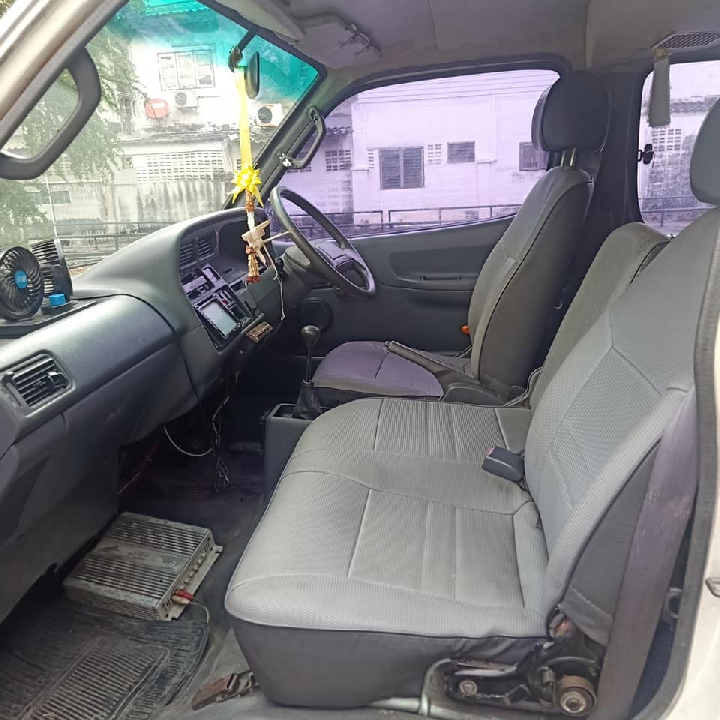 toyota hiace ปี93