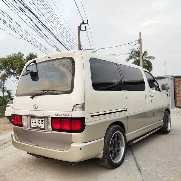 TOYOTA GRANVIA 3.4 V6 ตัวTOP ปี1998