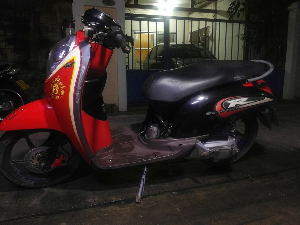 รถ scoopy i 110