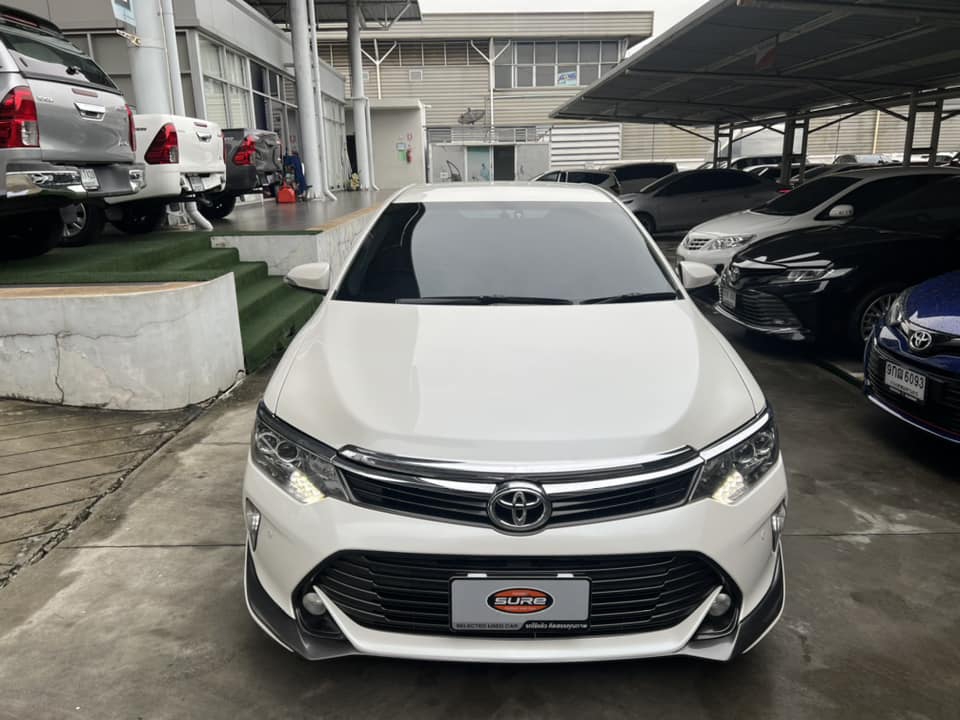 New Camry 2.0 G Extremo MNC