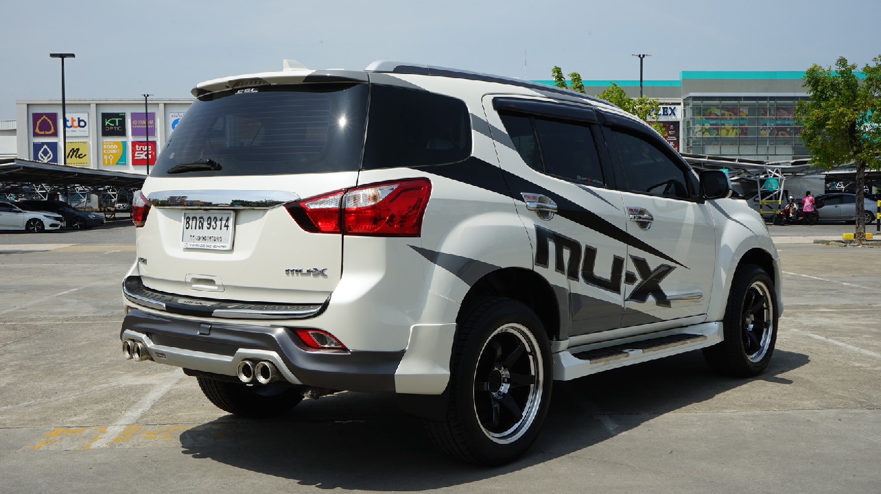 Isuzu Mu-X 3.0 VGS Turbo 2wd เกียร์ออโต้ ปี 2014