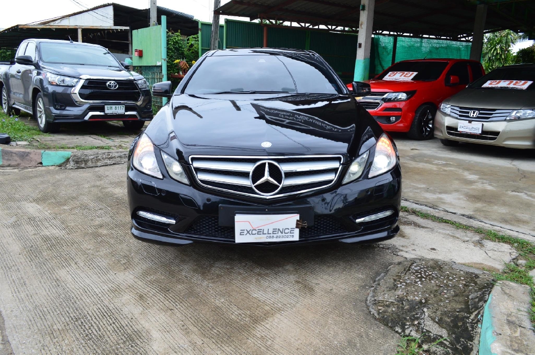 E200 coupe AMG 2013 แค่เก้าแสนกว่าบาทก็ได้เป็นเจ้าของแล้ว