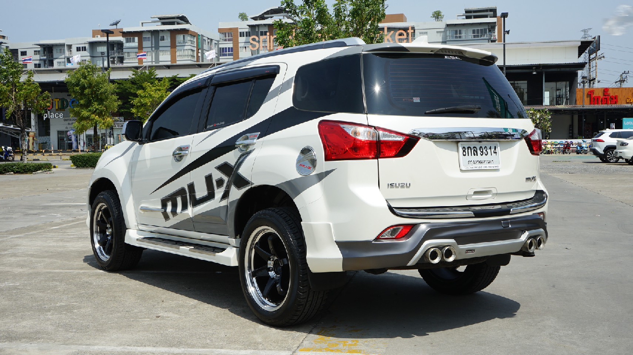 Isuzu Mu-X 3.0 VGS Turbo 2wd เกียร์ออโต้ ปี 2014