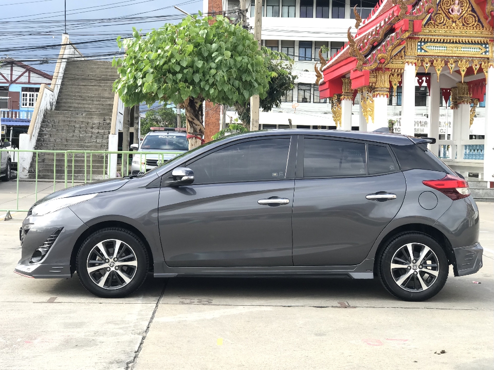 toyota yaris 1.2 g ปี2019