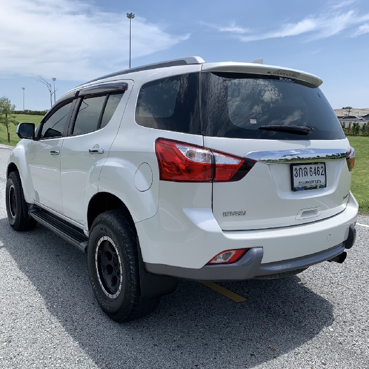 ISUZU MU-X 3.0 VGS DVD Navi 2014