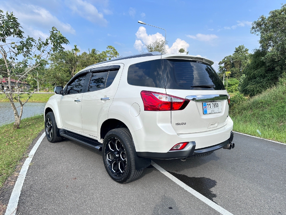 ISUZU MU-X 2013 3.0 4WD ( DVD NAVI ) AT ปี 2014