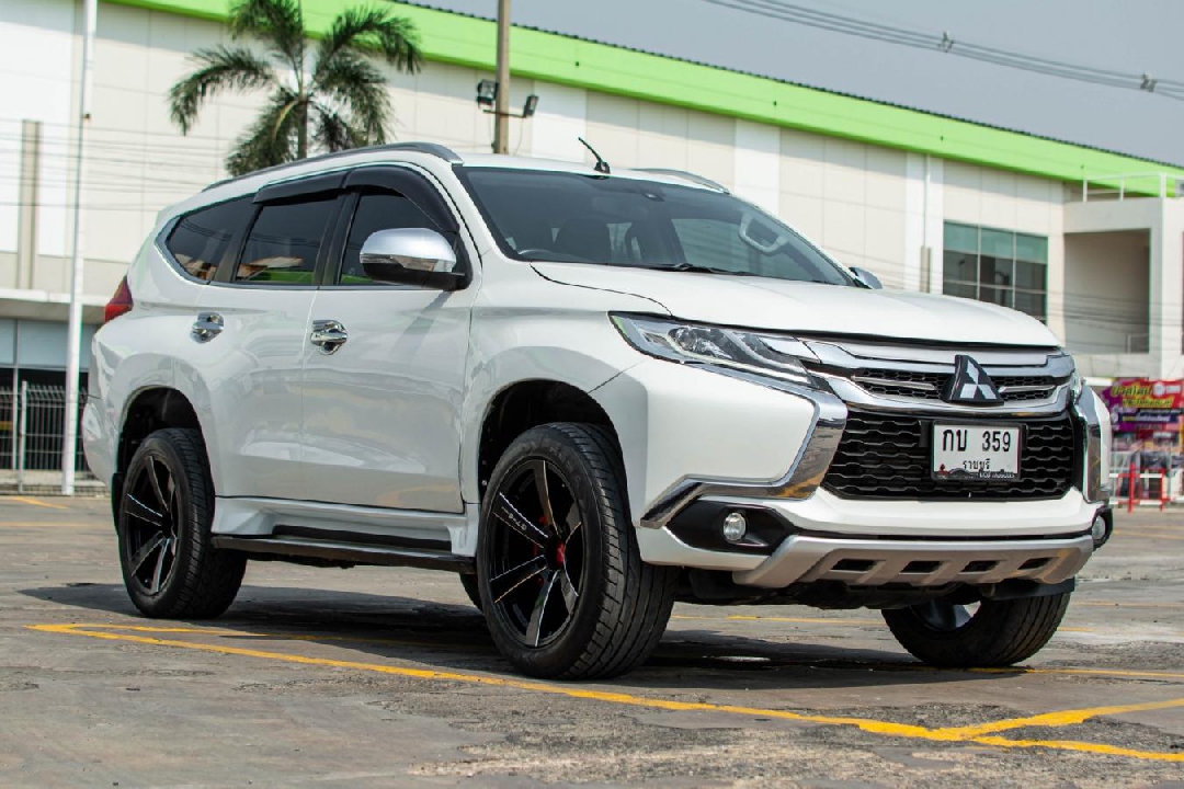 MITSUBISHI PAJERO SPORT 2.4 ปี 15-18 GT SUV ปี2016