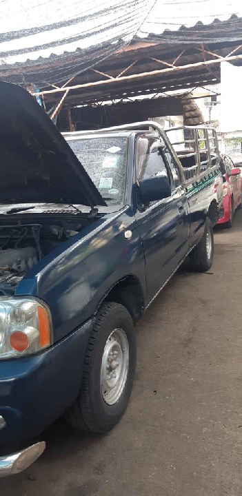 รถ Nissan Frontier ปี 2002 2J