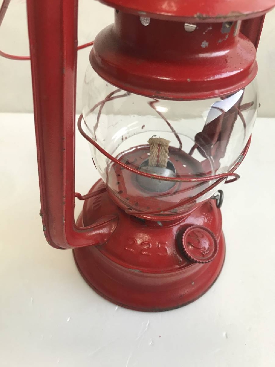 ตะเกียง Hurricane Lantern Camp Outdoor swallow BRAND 225 Made in China