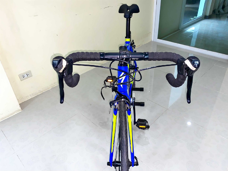 Specialized Allez 8 sp size 52 ขาว -ลดเหลือ 13,650 บาท