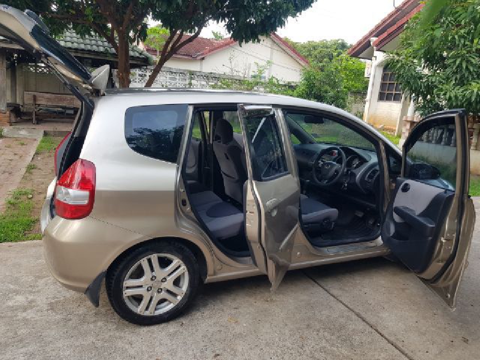 Honda Jazz ปีรถ 2005