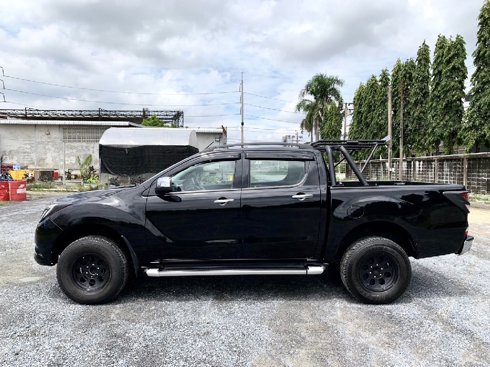 Mazda BT-50 PRO 2.2 Double Cab Hi-Racer เกียร์ออโต้ ปี 2014 สีดำ