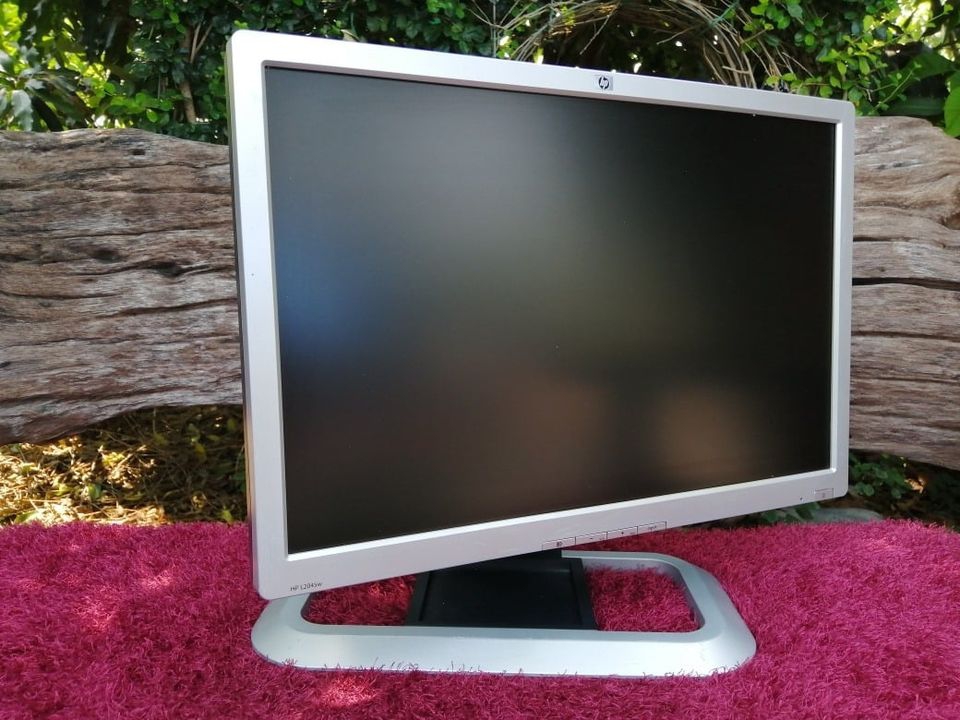 จอ​มอนิเตอร์​ Hp l2045w