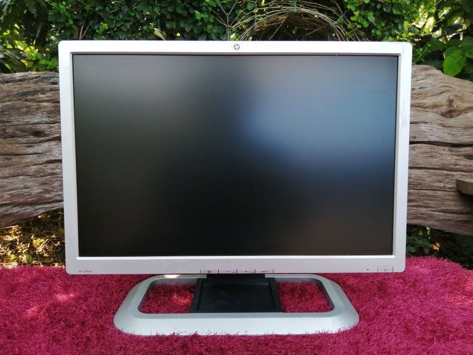 จอ​มอนิเตอร์​ Hp l2045w