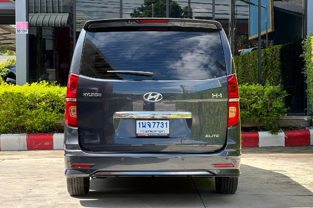 2020 Hyundai H-1 2.5 Elite AT  เลขไมล์ 89,851 เครื่องยนต์ดีเซล A2   มือแรกออกห้าง เครดิตดีออกรถ