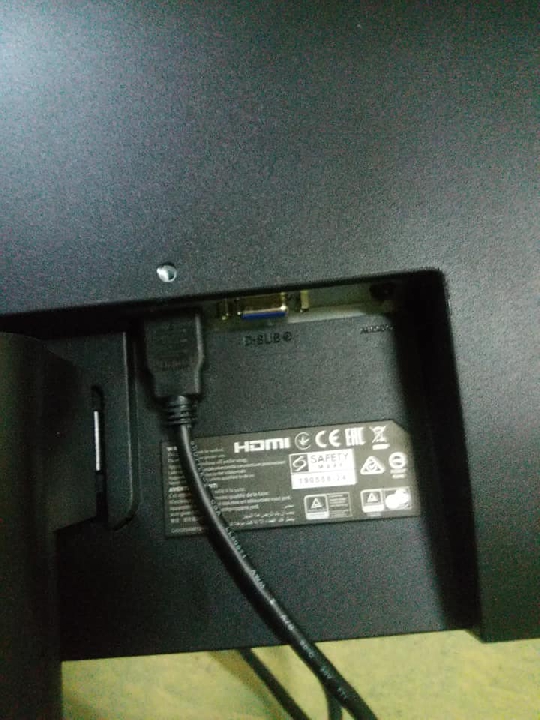 Monitor full HD 22"