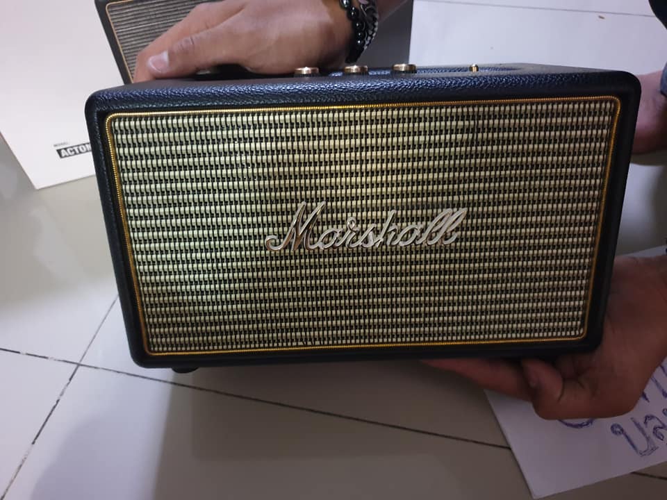 ขาย fender Newport