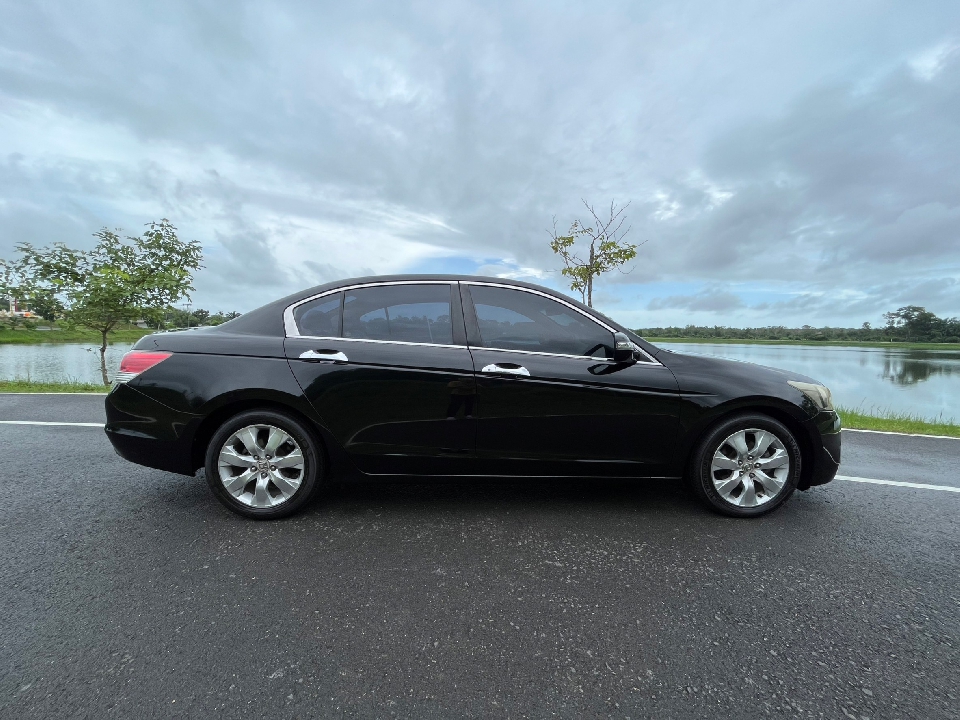 HONDA ACCORD 2.4 EL NAVI/DVD AT 2008