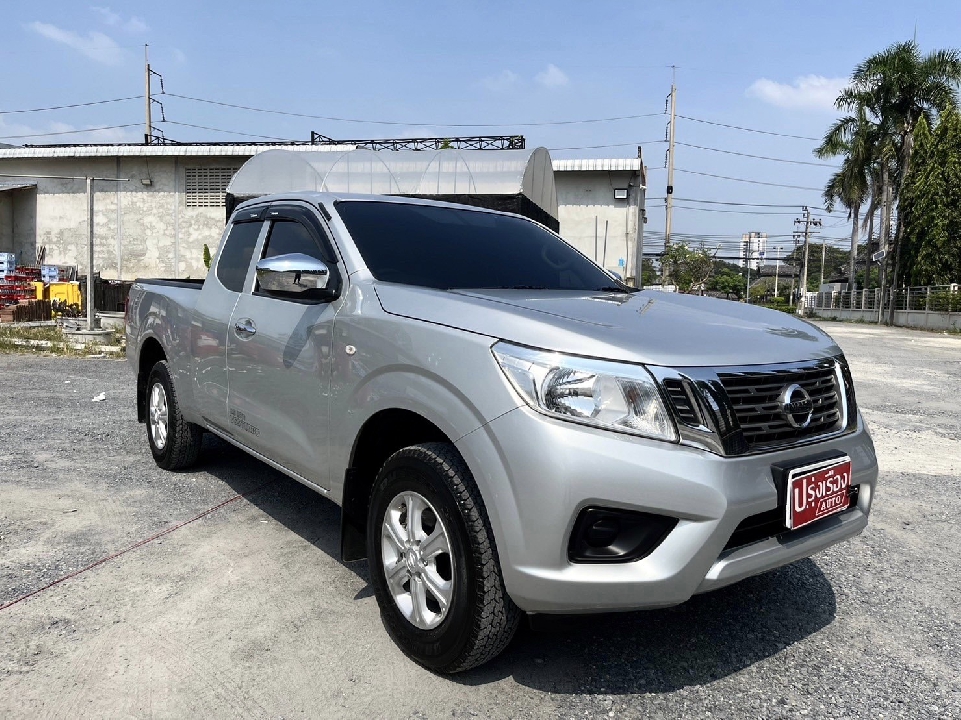 Nissan Navara NP300 2.5 E King Cab เกียร์ธรรมดา ปี 2020