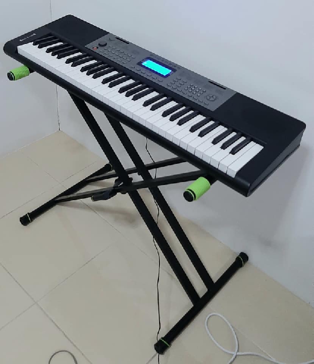 คีย์บอร์ดดนตรี XTS-690 สภาพใหม่
