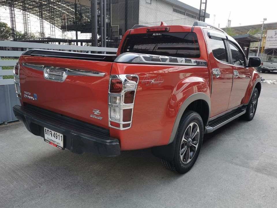 2017 Isuzu a.n.d-max 3.0 zp 4ป. v-cross 4wd