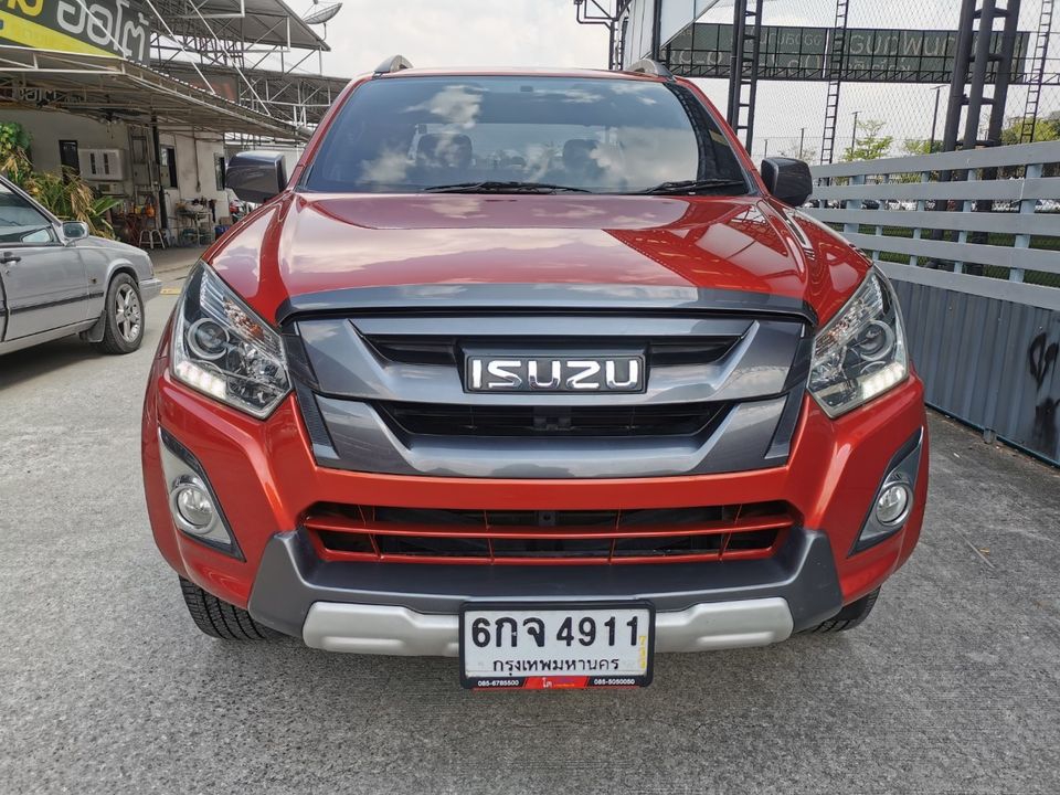 2017 Isuzu a.n.d-max 3.0 zp 4ป. v-cross 4wd