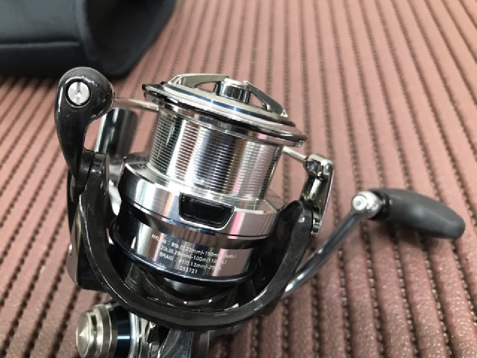 รอก ตกปลาDaiwa 18  LT 3000
