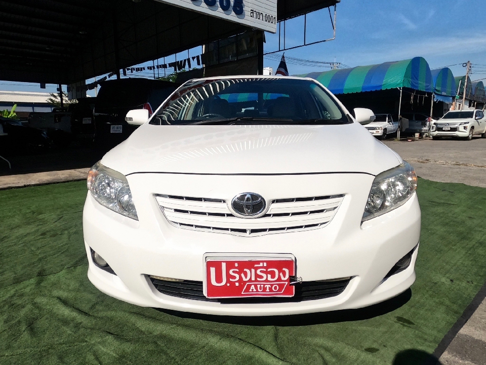 Toyota Corolla Altis 1.6 E CNG โรงงาน เกียร์ออโต้ ปี​ 2012 สีขาว