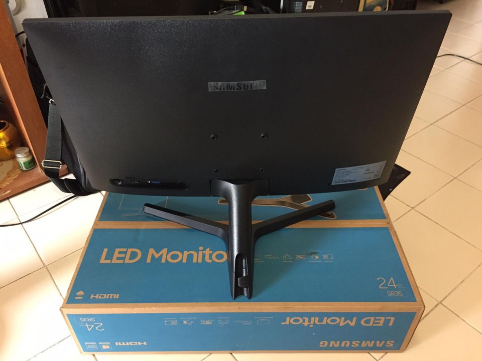 Monitor 23.8" SAMSUNG LS24R350FHEXXT (IPS, HDMI) 75Hz