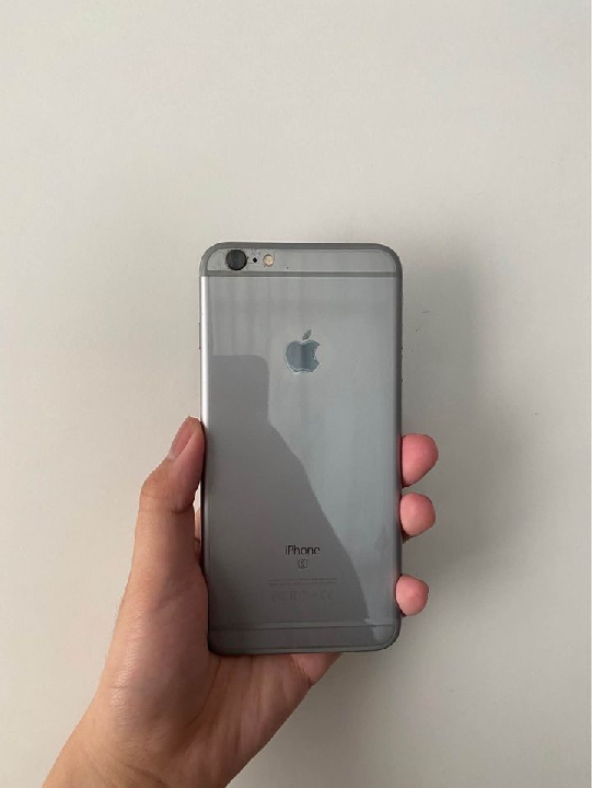 ขายiPhone6S Plus (สีดำ) 64 GB เครื่องอดีตศูนย์ทรู