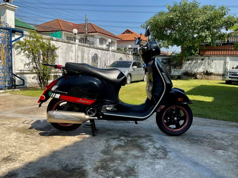 Vespa GTS150 3V (2014)