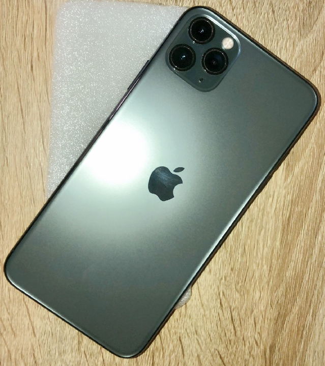 Apple iPhone 11 Pro Max black ความจุ256G จอใหญ่ แบตอึดใช้งานปกติทุกอย่าง ผ่อนผ่านแอฟShopee