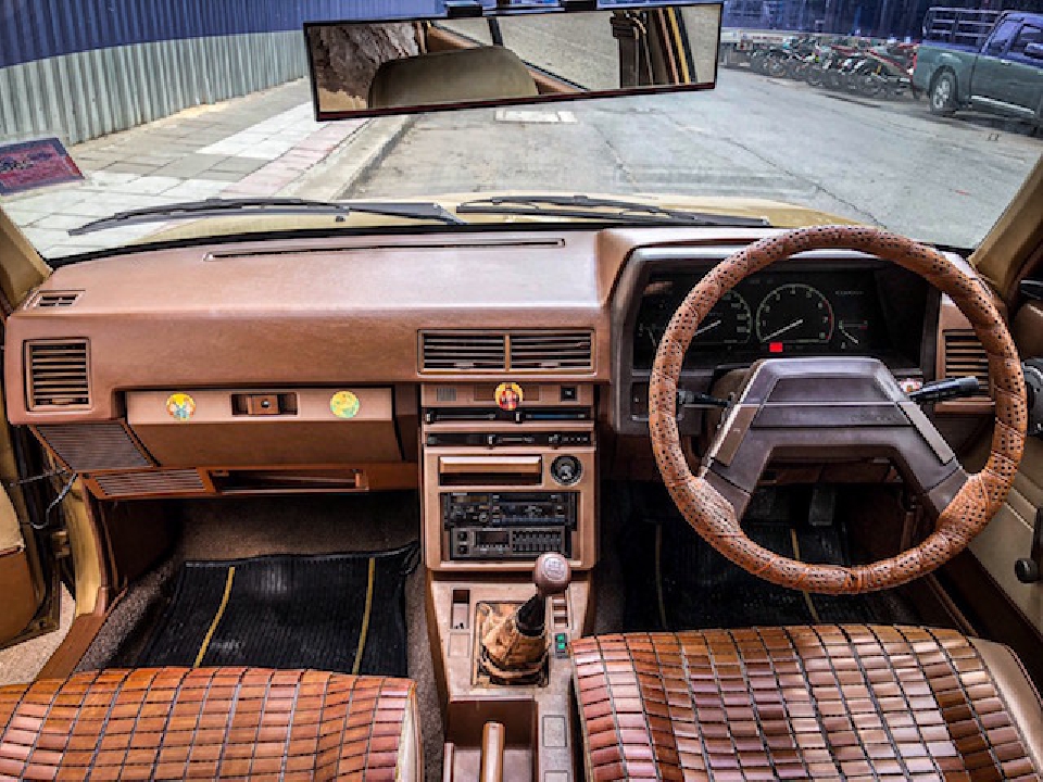 TOYOTA CORONA 1.6 DX 2T MT 1983