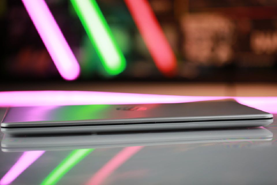 โน๊ตบุ๊ค (อัลตร้าบุ๊ค) CORE i7 GEN10 บาง เบา สวย หรู แรง เหมาะกับพกพา เรียนออนไลน์