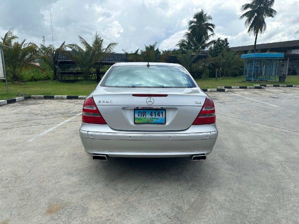 BENZ E240 W211 AVANTGARDE AT  2005