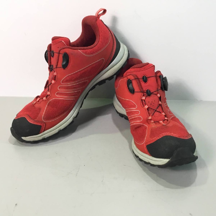 รองเท้าเดินป่าmont-bell BOA fit system
