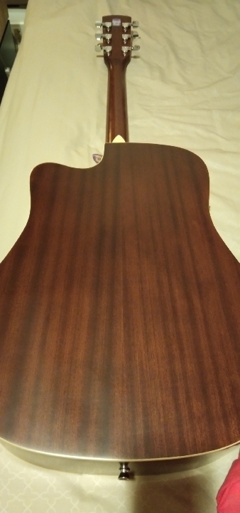 Saga SF-700 ce