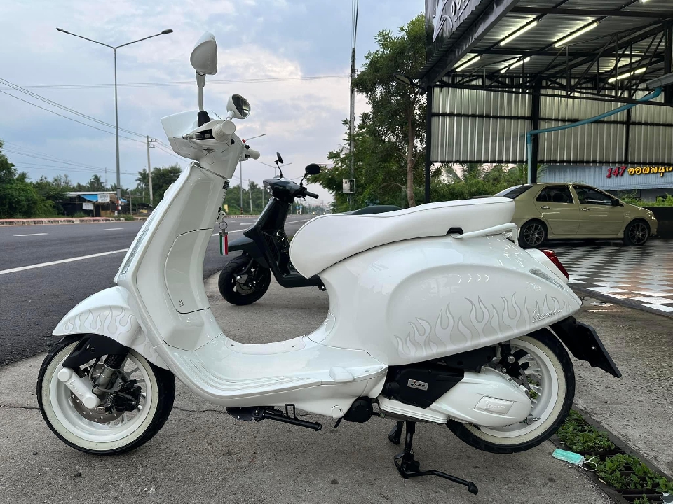 ขายค่ะ JUSTIN BIEBER X VESPA 150 SPECIAL EDITION