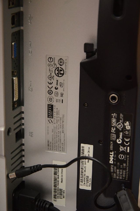 จอคอมDell UltraSharp 2208WFP LCD Monitor 22นิ้ว