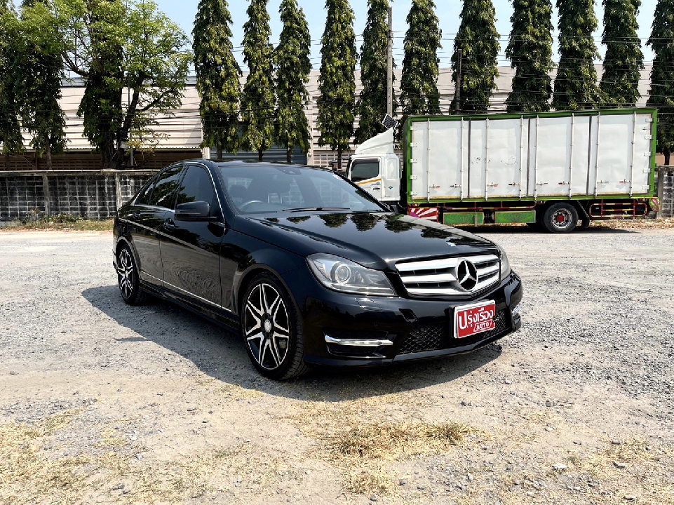 Mercedes Benz C-Class 250 CGI 1.8 AMG W204 เกียร์ออโต้ ปี2014 สีดำ