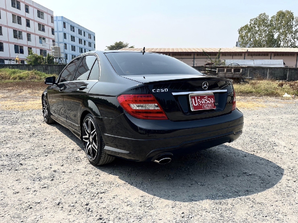 Mercedes Benz C-Class 250 CGI 1.8 AMG W204 เกียร์ออโต้ ปี2014 สีดำ