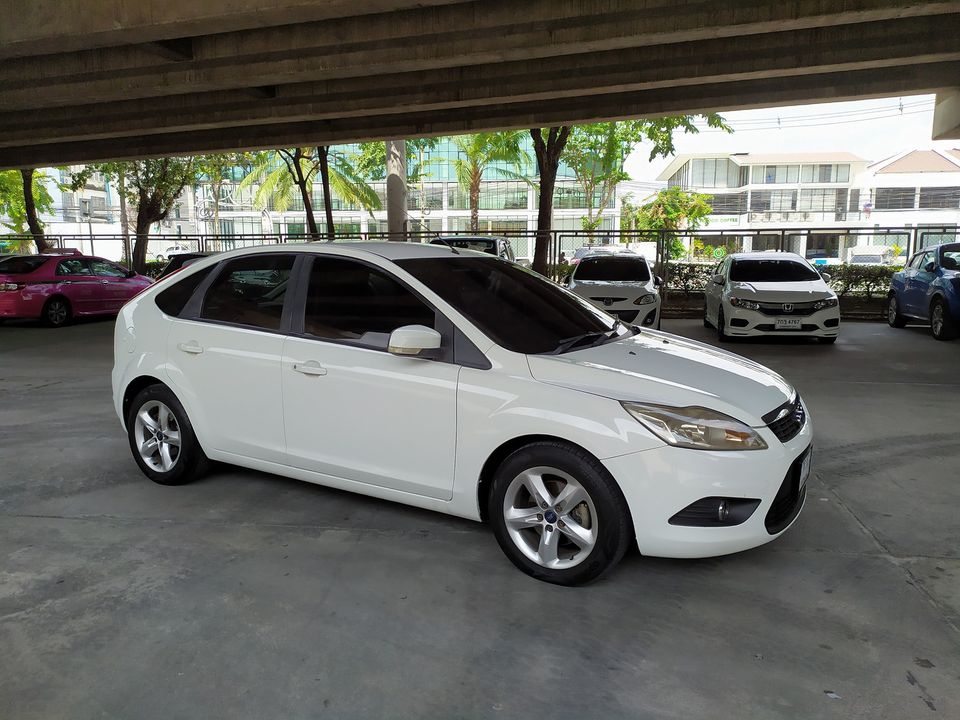 รถ FORD FOCUS 1.8 ปี 2013