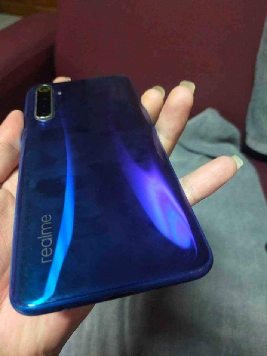 realme XT