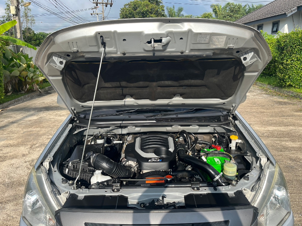 ISUZU  D-max SPARK  1.9 S Ddi MT 2019