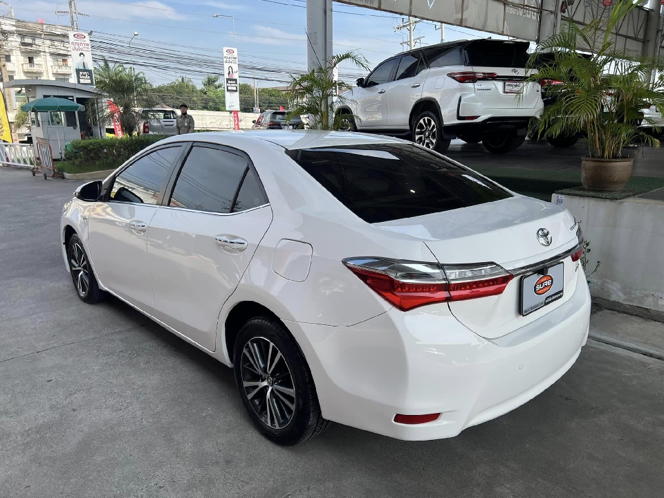 Toyota New Altis 1.6 G MNC Push Start ปี 2017