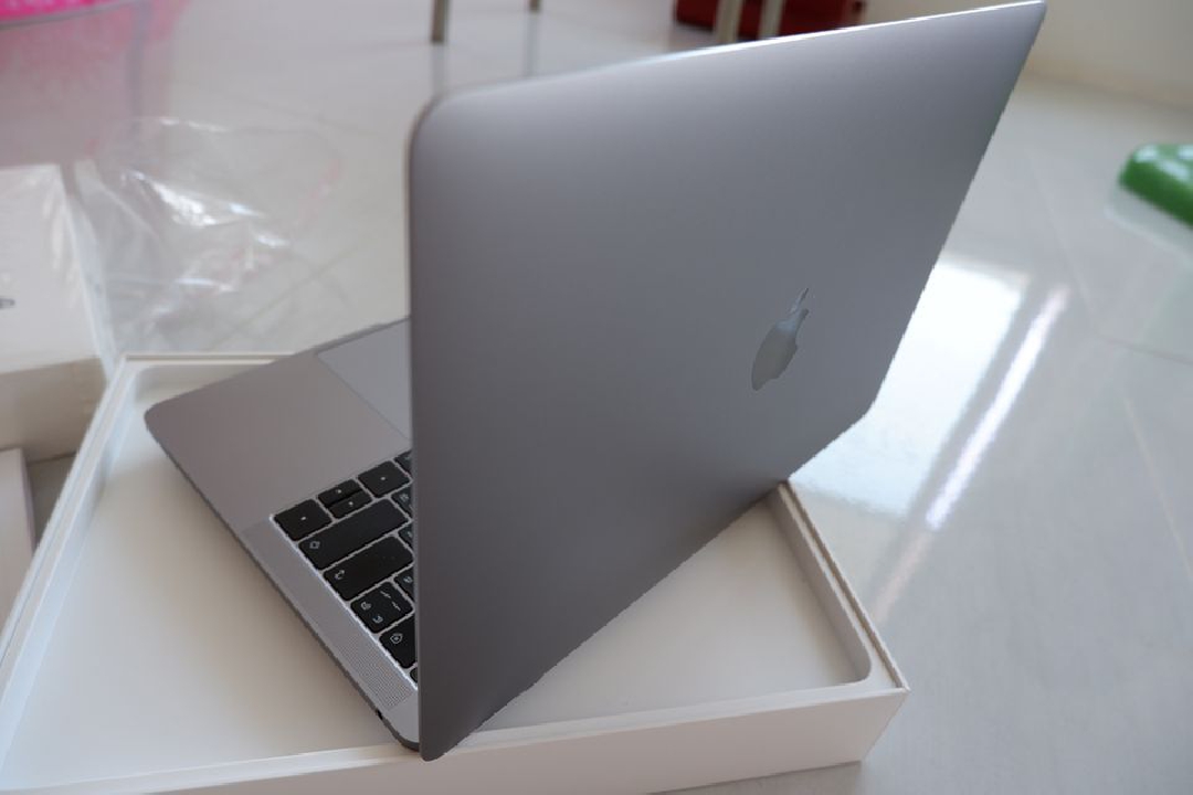 Apple MacBook Pro 2019 -Touch Bar 13-inch