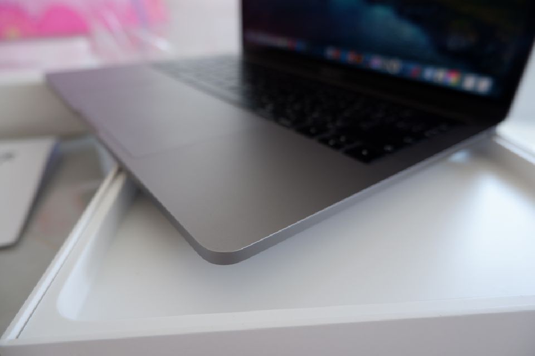 Apple MacBook Pro 2019 -Touch Bar 13-inch