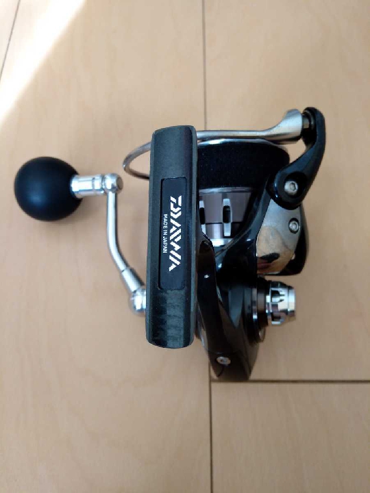 รอกตกปลา Daiwa 16 Catalina 4000H พร้อมอุปกรณ์การใช้งานดีสินค้าหายากสุด ๆ