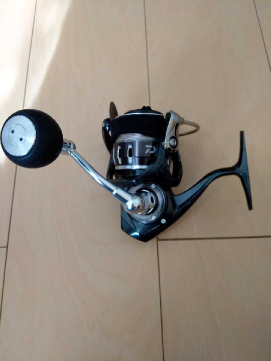 รอกตกปลา Daiwa 16 Catalina 4000H พร้อมอุปกรณ์การใช้งานดีสินค้าหายากสุด ๆ