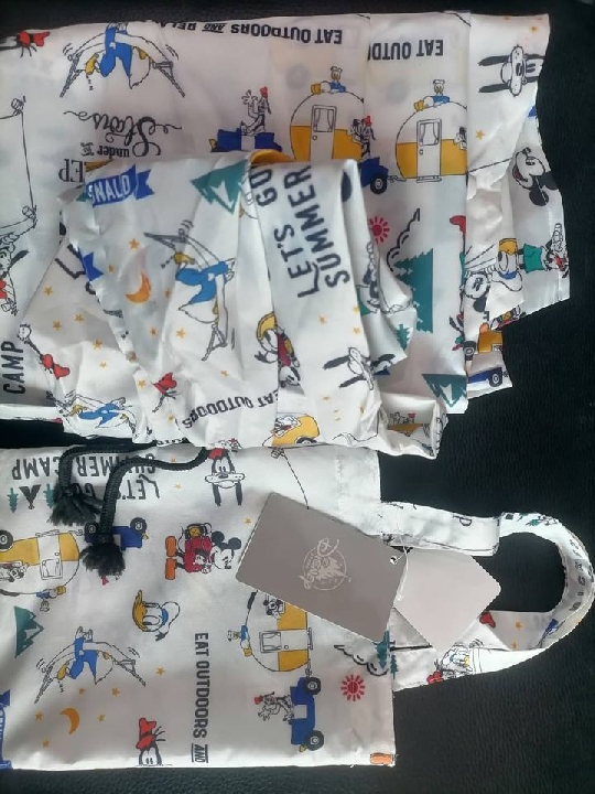 เสื้อ กันฝน มิกกี้เม้าแท้ ฟรีไซด์
